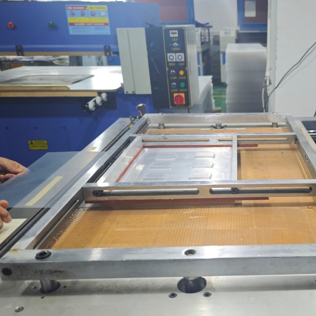 PET blister packaging thermoforming production process